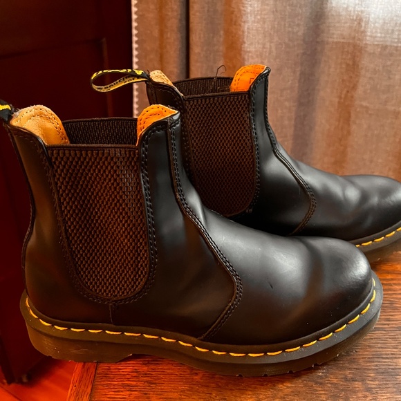 Dr. Martens Chelsea Boots - Picture 3 of 7